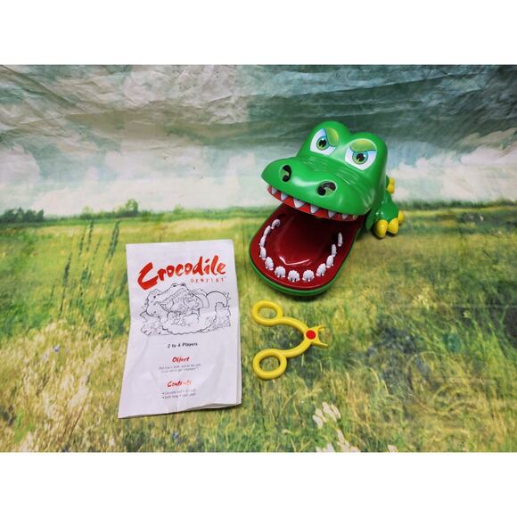 Vintage 1990 Crocodile Dentist Original Game 12 teeth, pliers, Rules MB - Picture 3 of 6